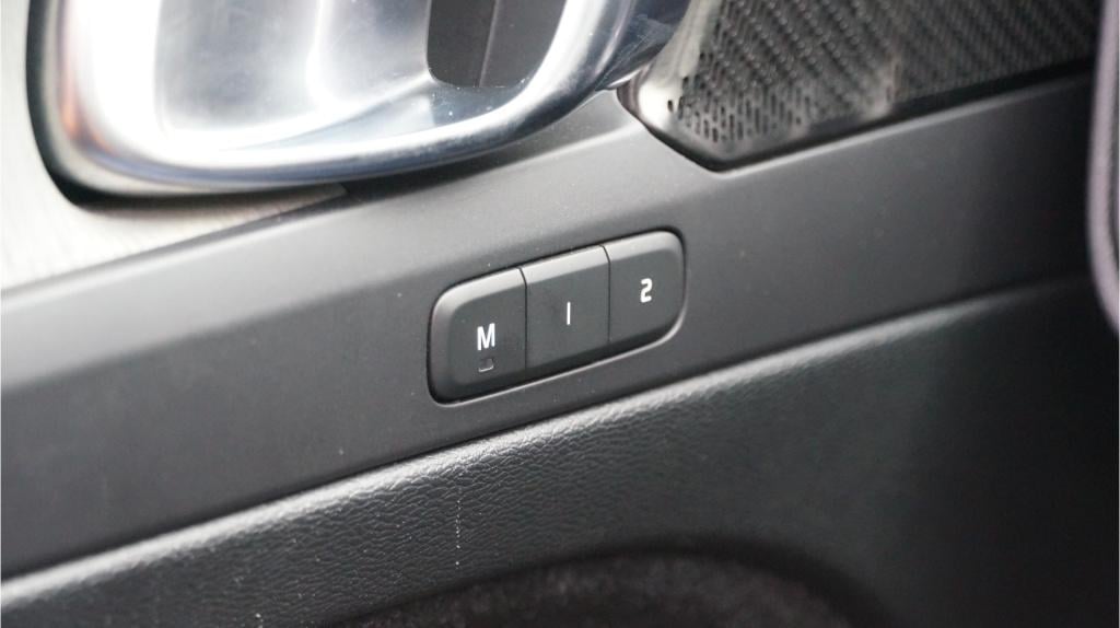 Volvo XC40 1.5 t5 recharge inscription rijklaar incl
