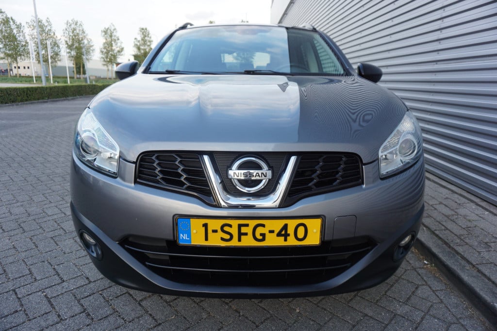 Nissan Qashqai 1.6 360 airco / navi / camera / cruise / elektr. ramen / lm 