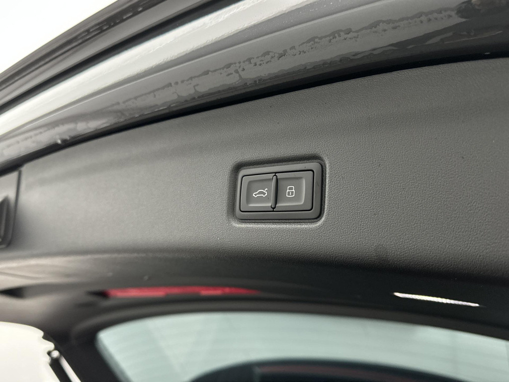 Audi Q6 E-tron s edition e-tron perf 225kw/306pk 100kwh hatchback