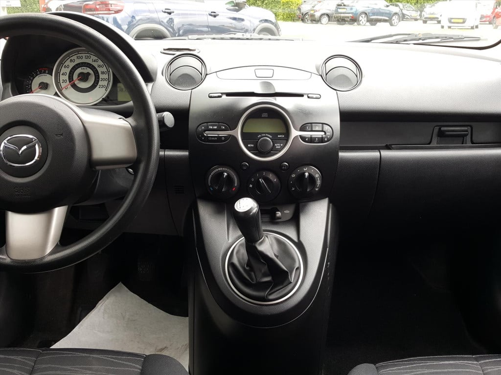 Mazda 2 1.3 63kw 5 drs ts | airco | climate control | radio | lm-velgen 15'