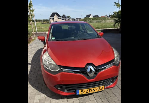 Renault Clio 1.5 DCI 66KW 5-DRS 2015 Rood