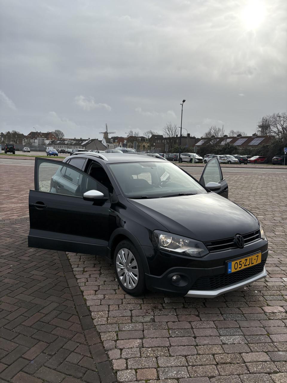 Volkswagen Cross Polo 1.2 TSI 2012 Zwart