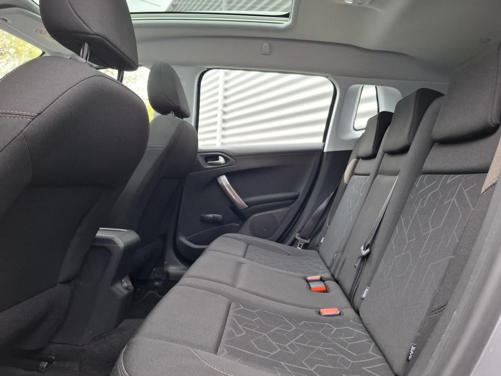 Peugeot 2008 suv 1.2 active pack premium pano/nav/lmv