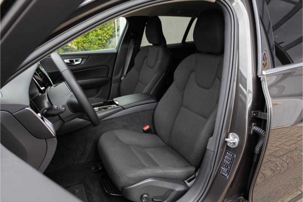 Volvo V60 2.0 t6 plug-in inscription long range ✅cam✅acc✅pilot.ass.✅trekhaa