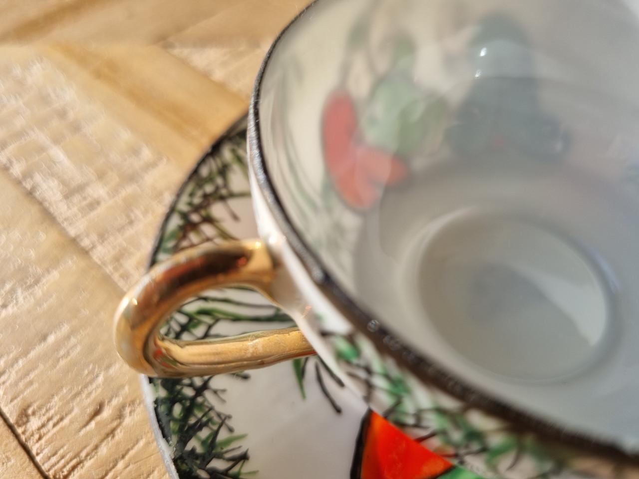 Prachtige Chinese kop-en-schotelset