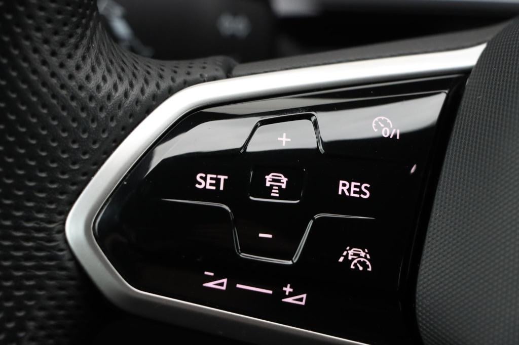 Volkswagen T-roc 1.0 tsi r-line 110pk