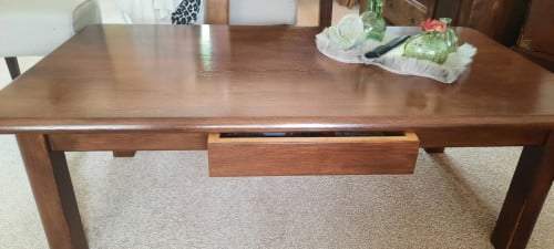 Salon tafel, massief eiken.
