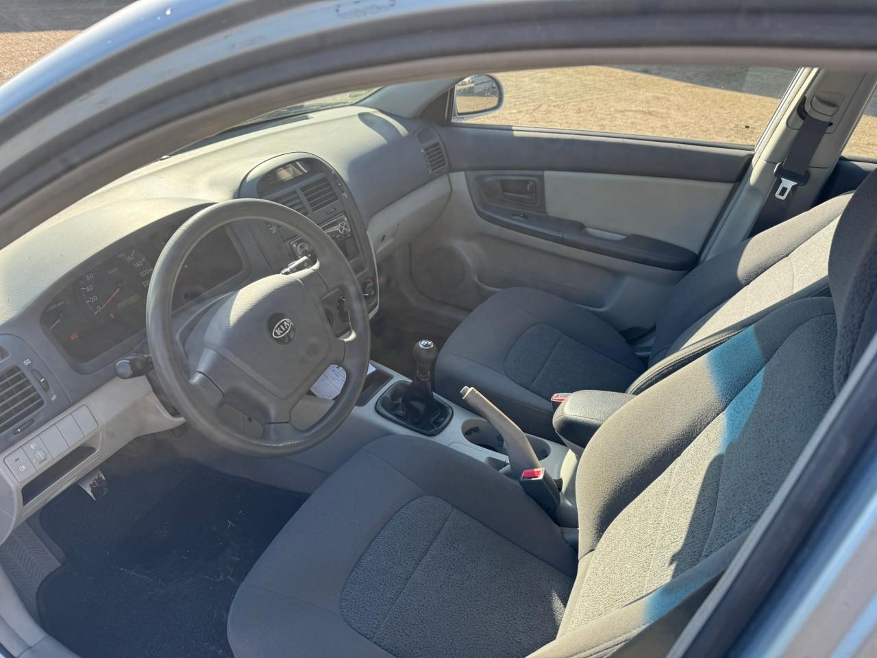 Kia cerato bj 2006 1400 euro