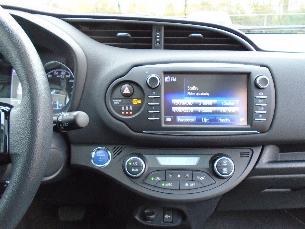 Toyota Yaris 1.5 Automaat Hybrid