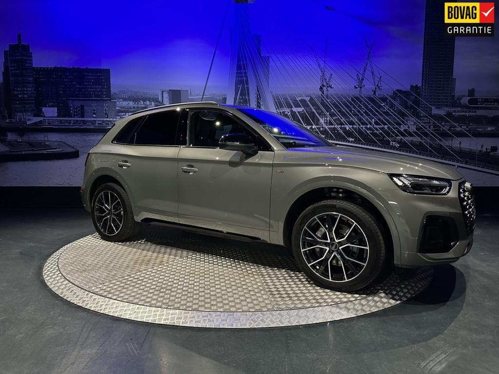 Audi Q5 50 tfsi e s edition competition *keyless*camera*chronosgrey*trekhaa
