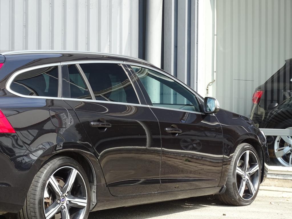 Volvo V60 2.0 t4 business sport r-design | leder | pano | trekhaak