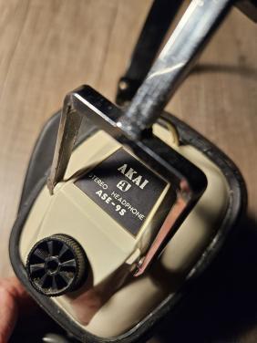 Mooi vintage Akai ASE-9S hoofdtelefoon in goede staat