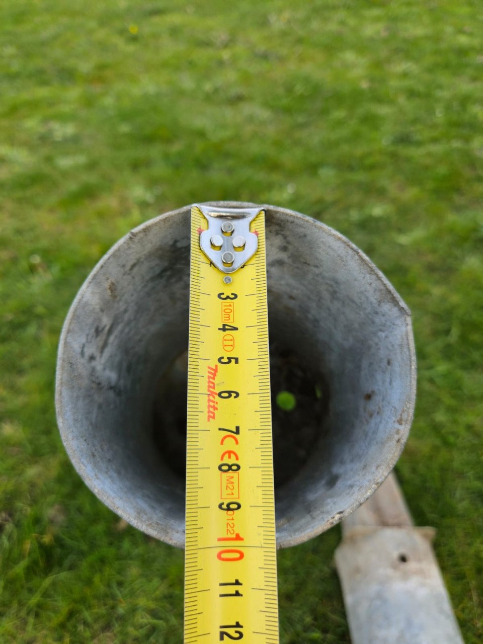 Paalhouder, Grondanker voor tuinscherm of schuttingpalen 9 stuks.