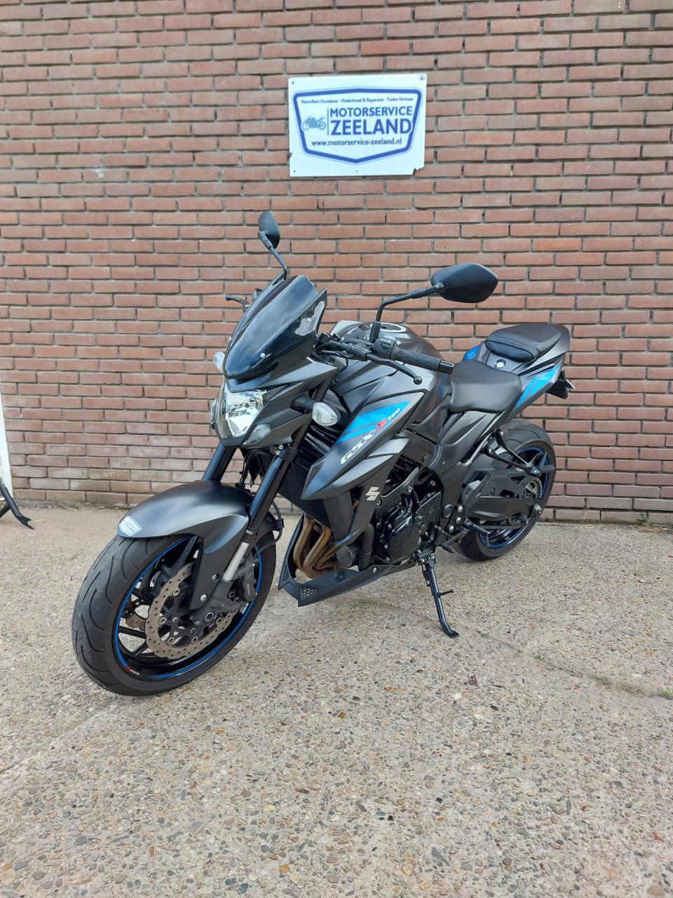 Suzuki GSX-S750 / GSX - S 750