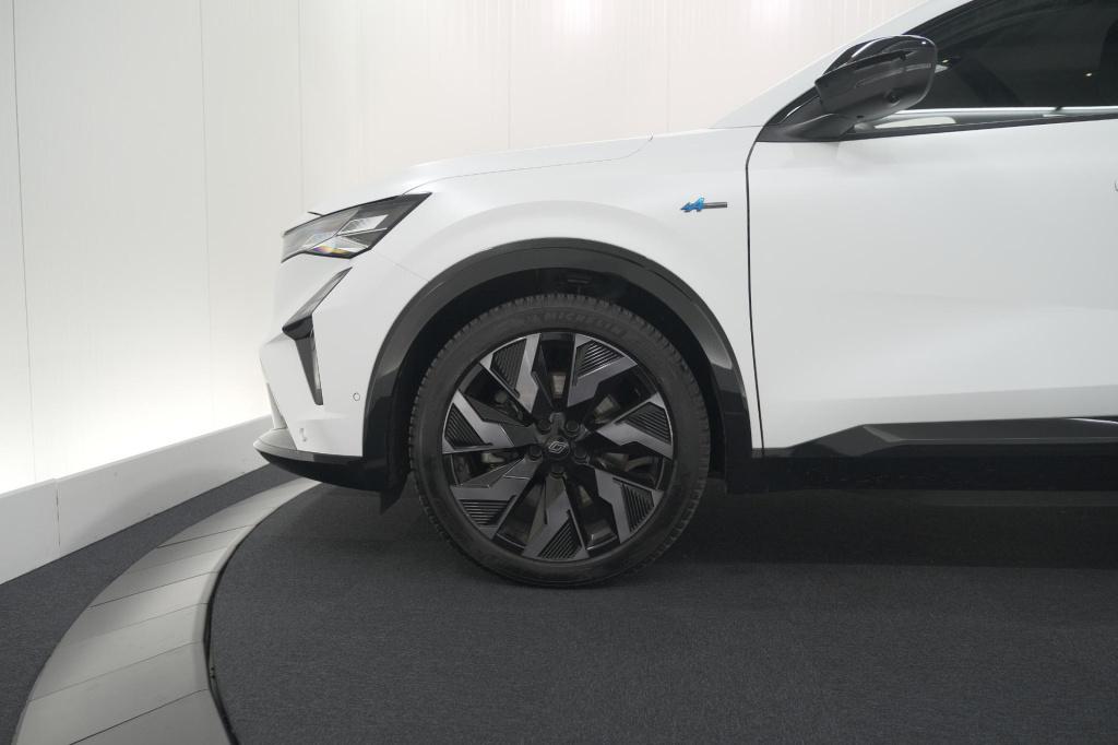 Renault Rafale 1.2 e-tech 4x4 plug-in hybrid 300 esprit alpine | 360 camera