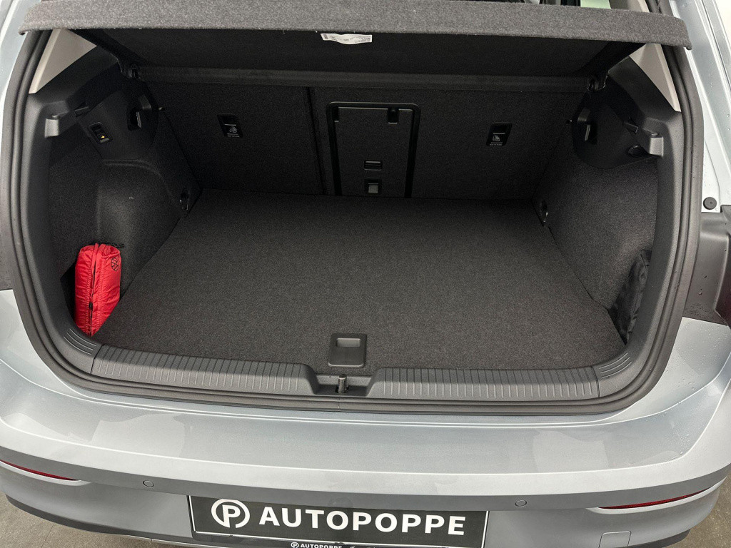 Volkswagen Golf 1.5 ehybrid style edition