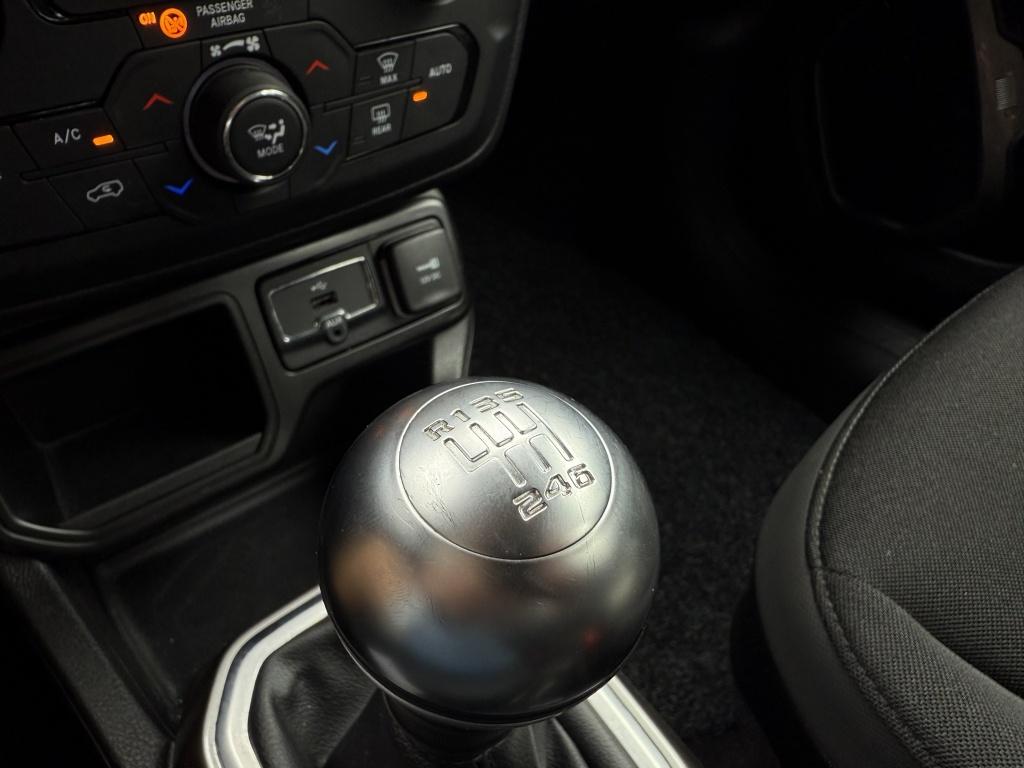 Jeep Renegade 1.0t limited // stoel en stuurverwarming // carplay //