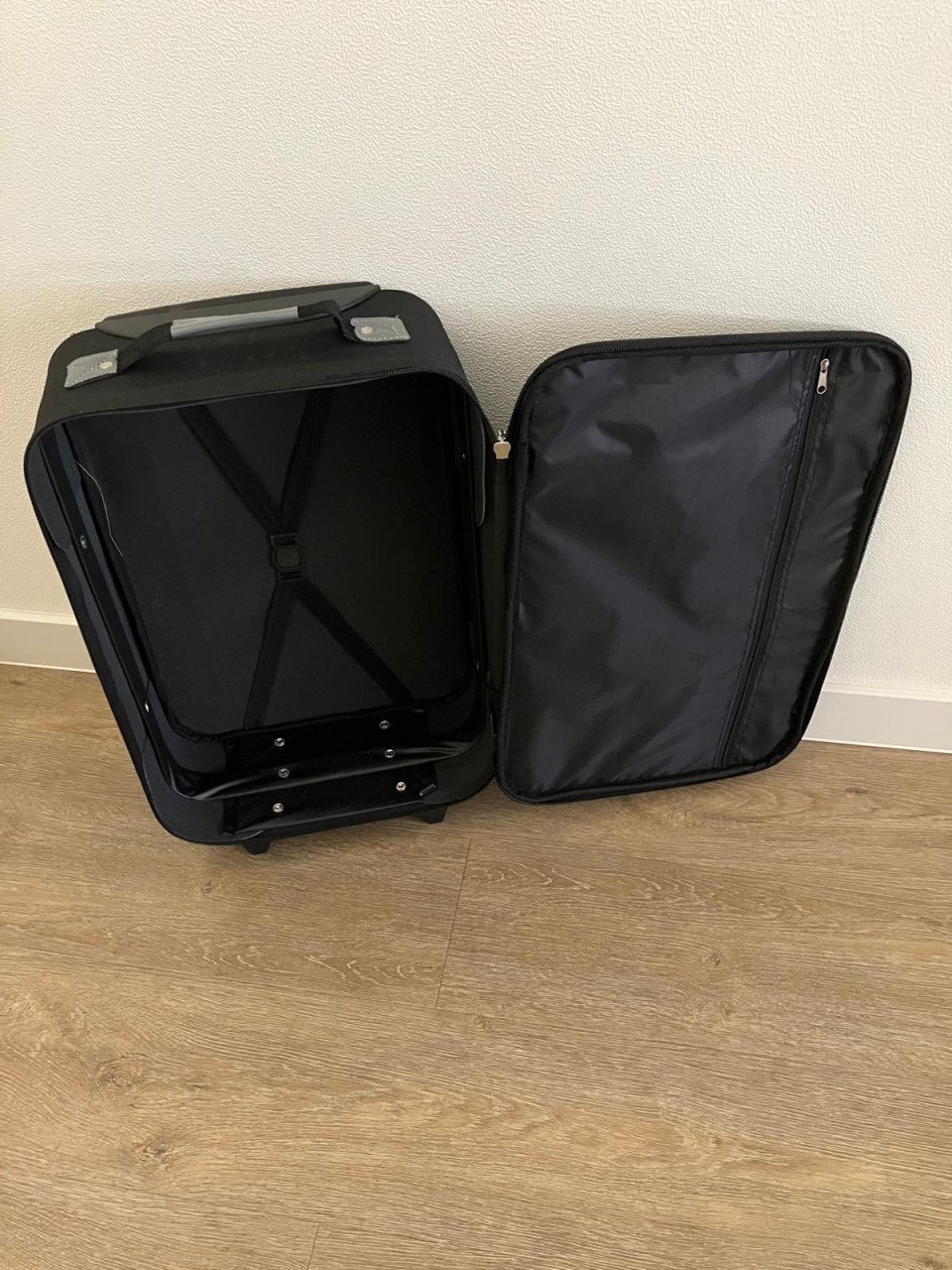 NIEUWE handbagage koffer+wielen-47x15x30 trolley-rolkoffer