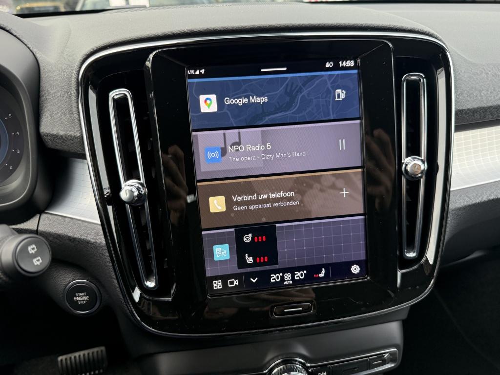 Volvo XC40 b4 197pk plus dark |adap.cruise| trekhaak | camera| elektrische