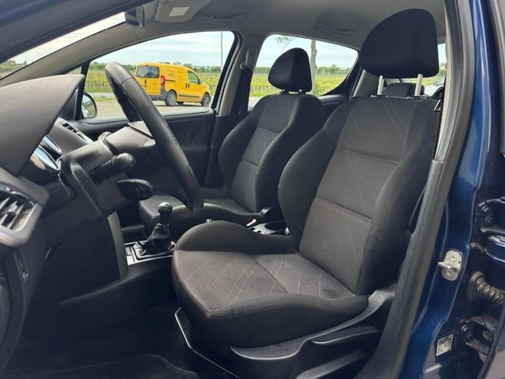 Peugeot 207 1.4 vti xs