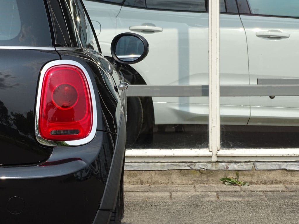 Mini One mini 1.2 business | pano | navi | bluetooth