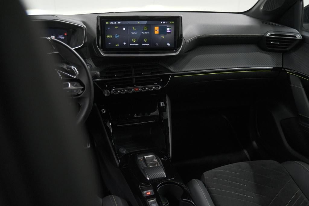 Peugeot 208 1.2 hybrid 145 e-dcs6 gt | alcantara pakket | camera | apple ca