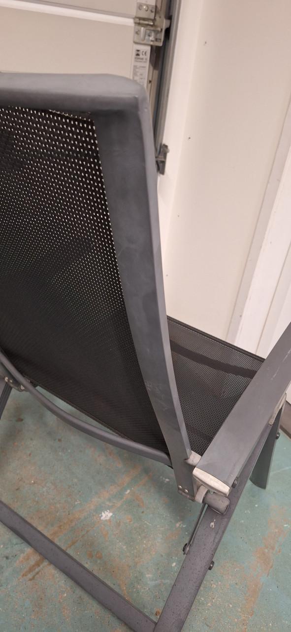 6 gebruikte tuinstoelen