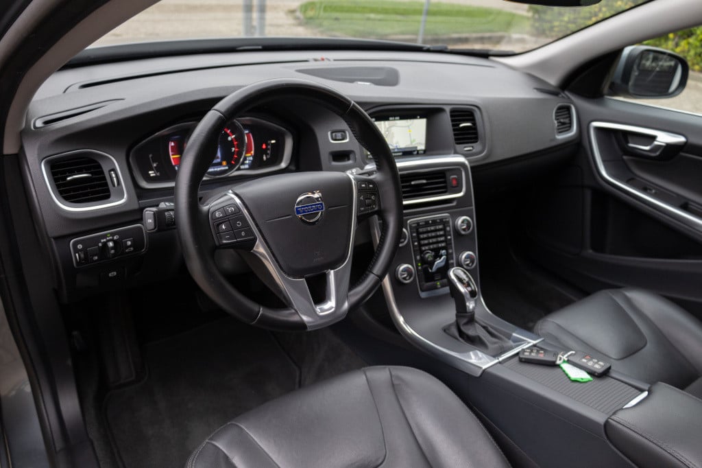 Volvo V60 2.0 t4 190pk summum ✅1jaarbovag✅nav✅leer✅schuifdak✅trekhaak