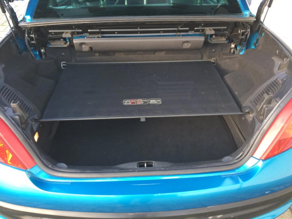 Peugeot 207 cc 1.6-16v t sport