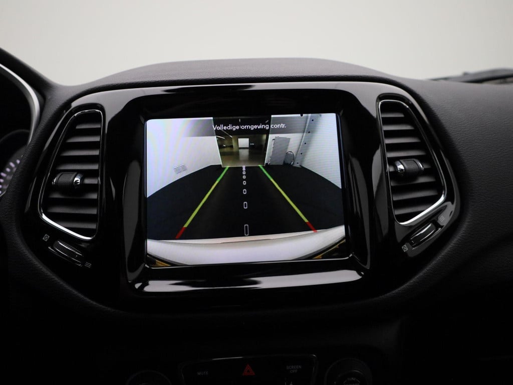 Jeep Compass 1.3t limited | automaat | navigatie | apple carplay / android 