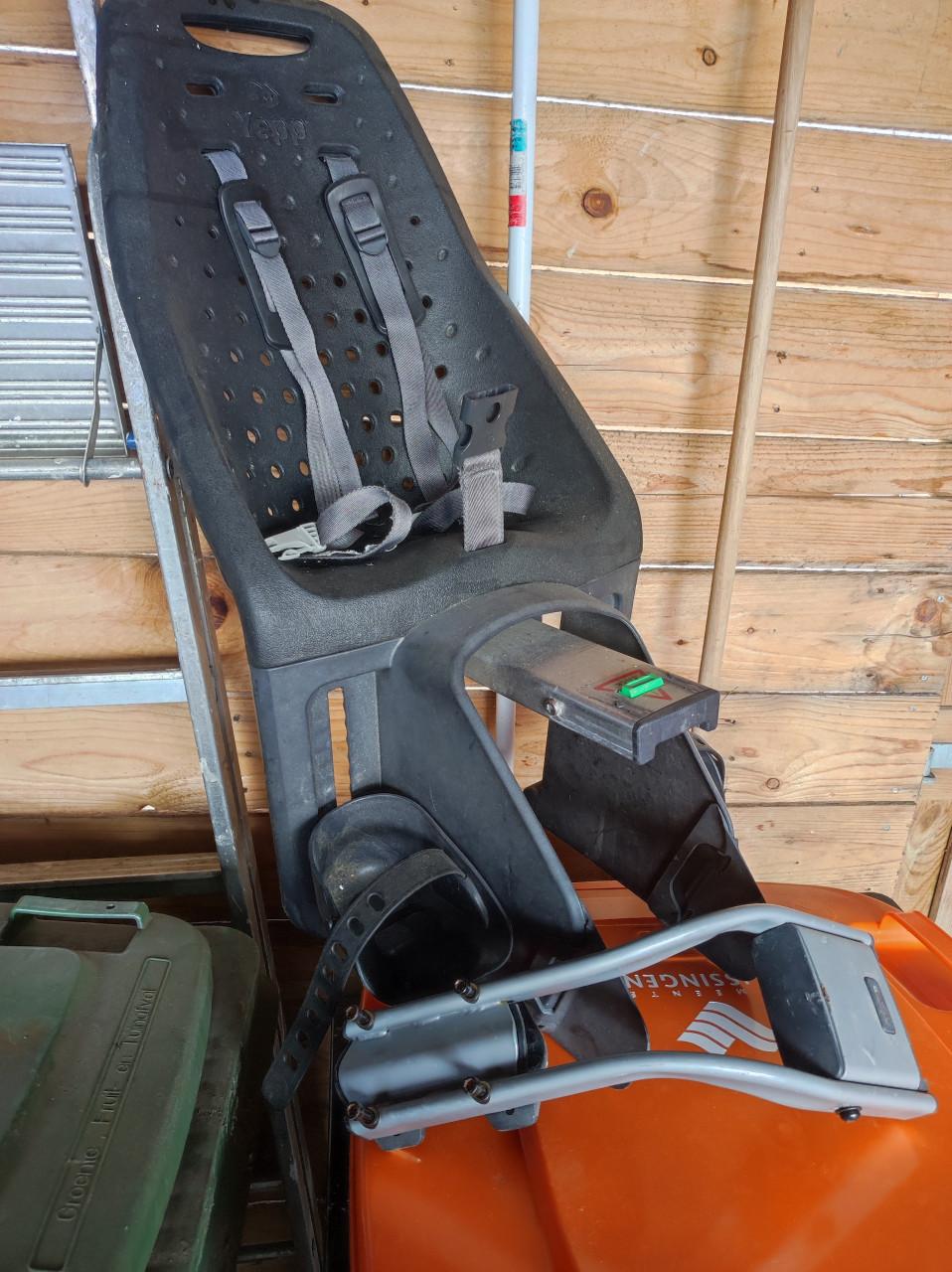 Yepp achterzitje met bevesteging adapter