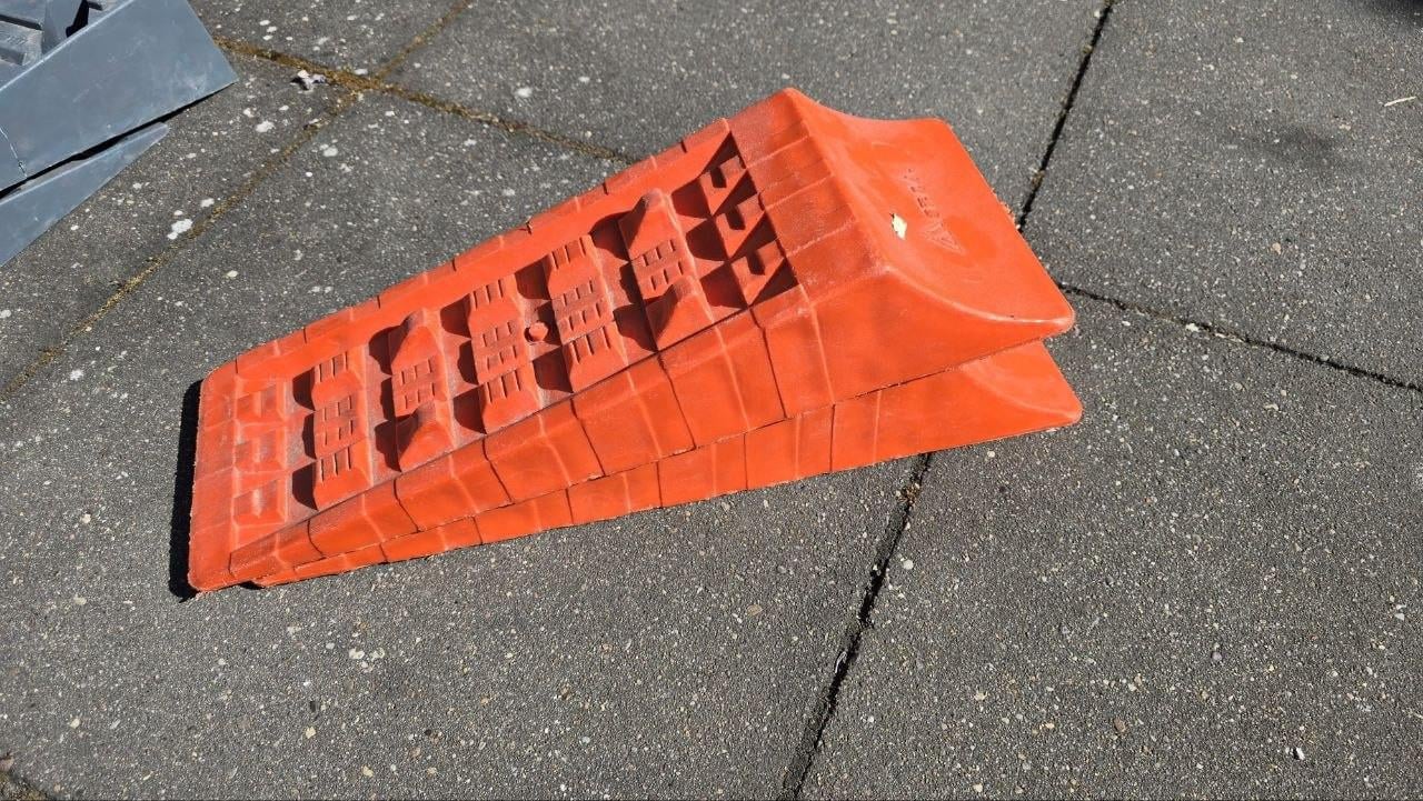 Oprijblokken/levelers 2 sets