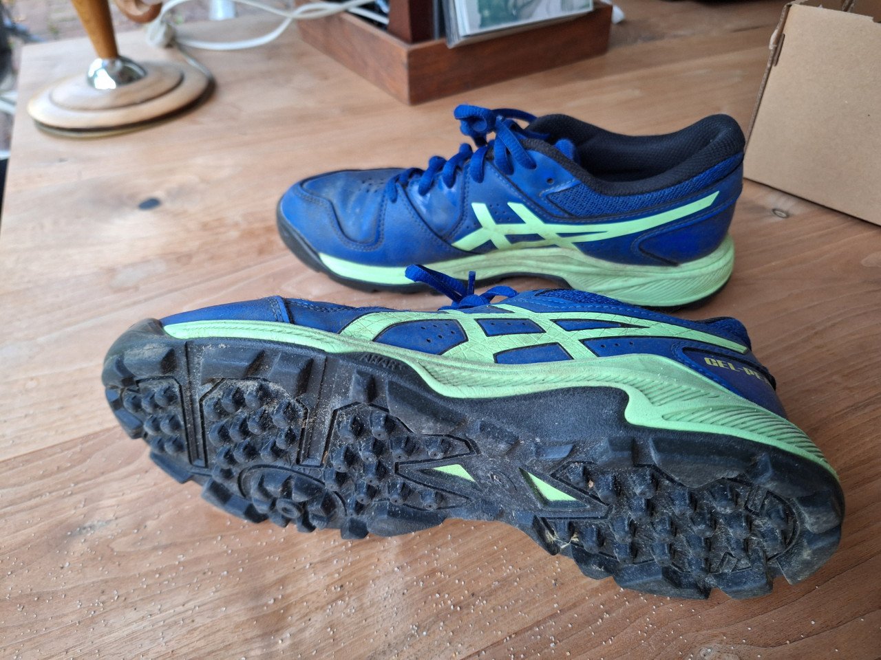 Asics hockey schoenen mt  38 te koop
