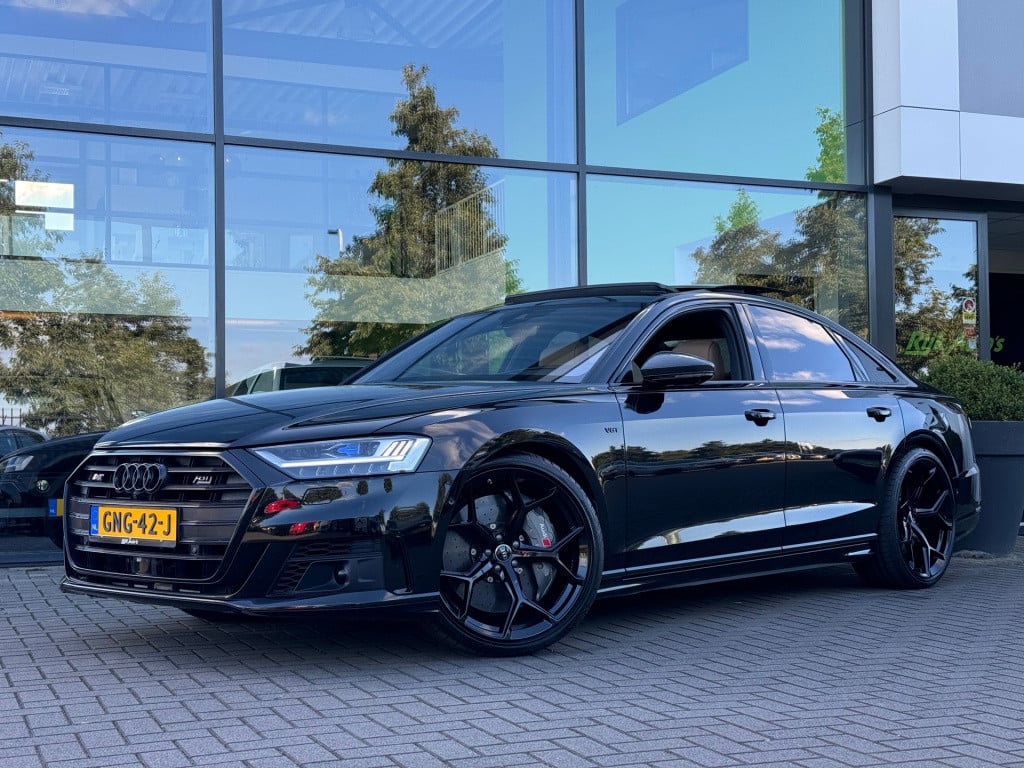 Audi S8 4.0 tfsi s8 np280,000€ abt keramisch laser nachtzicht 4-wielsturing