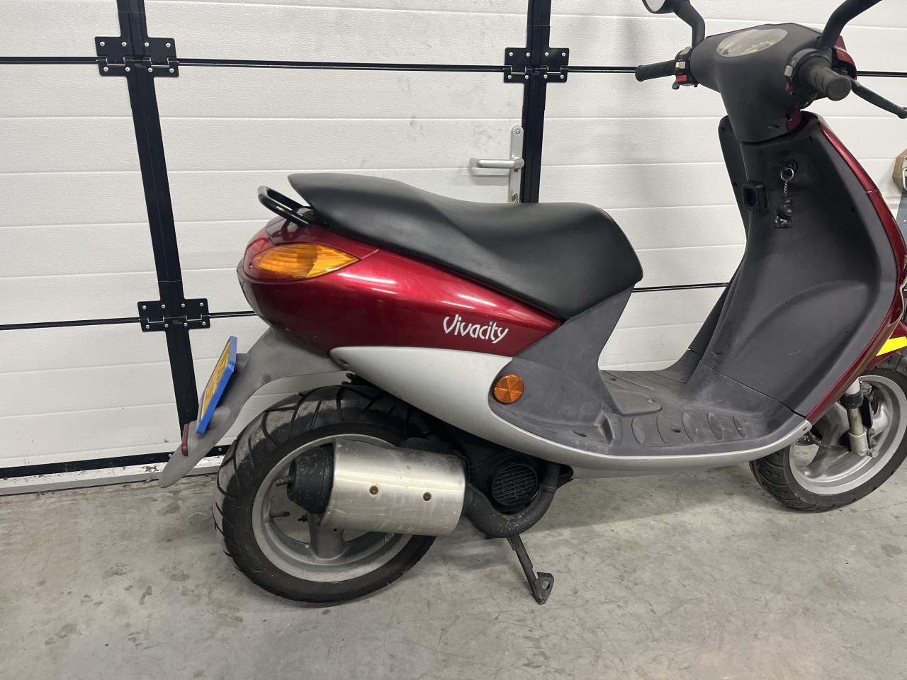 Peugeot Vivacity brom scooter