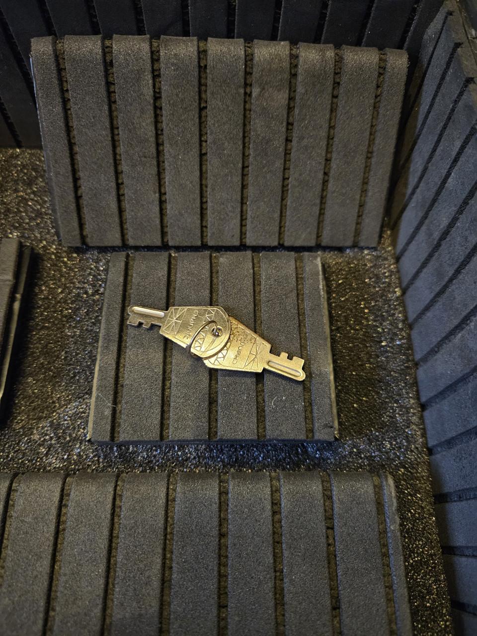 Vanguard Koffer Blauw -Camerakoffertje Stevig incl 2 sleutels