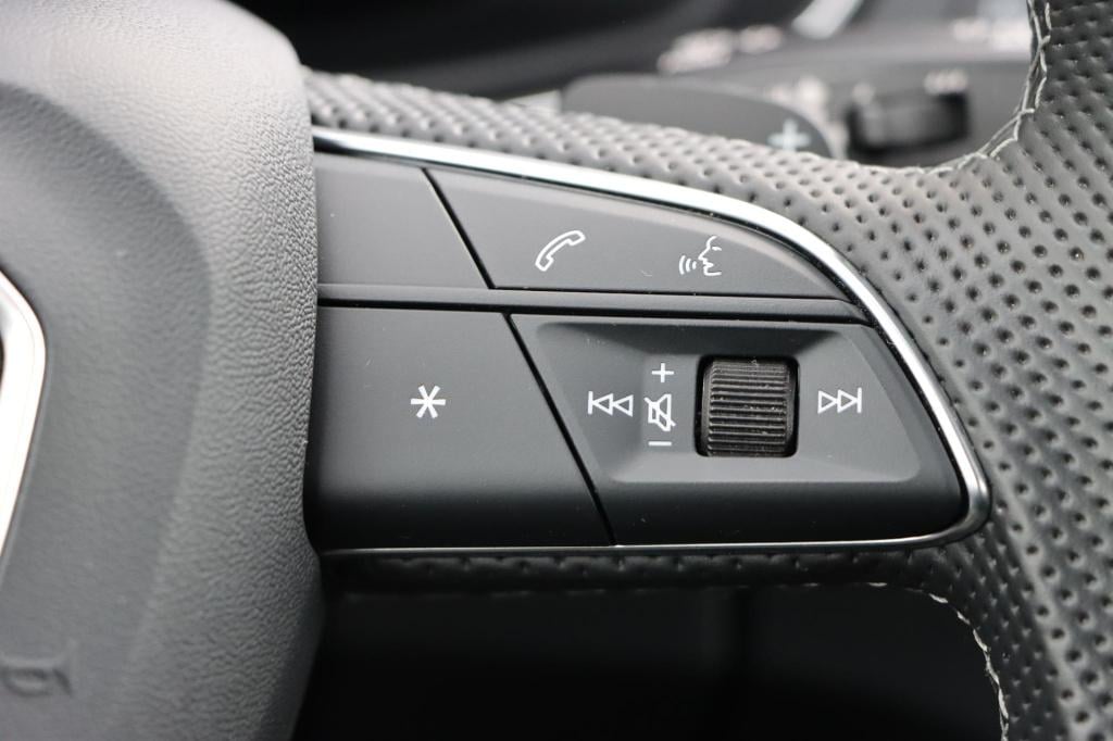 Audi Q5 50 tfsi e s edition 300pk s tronic | soh 97,4% |