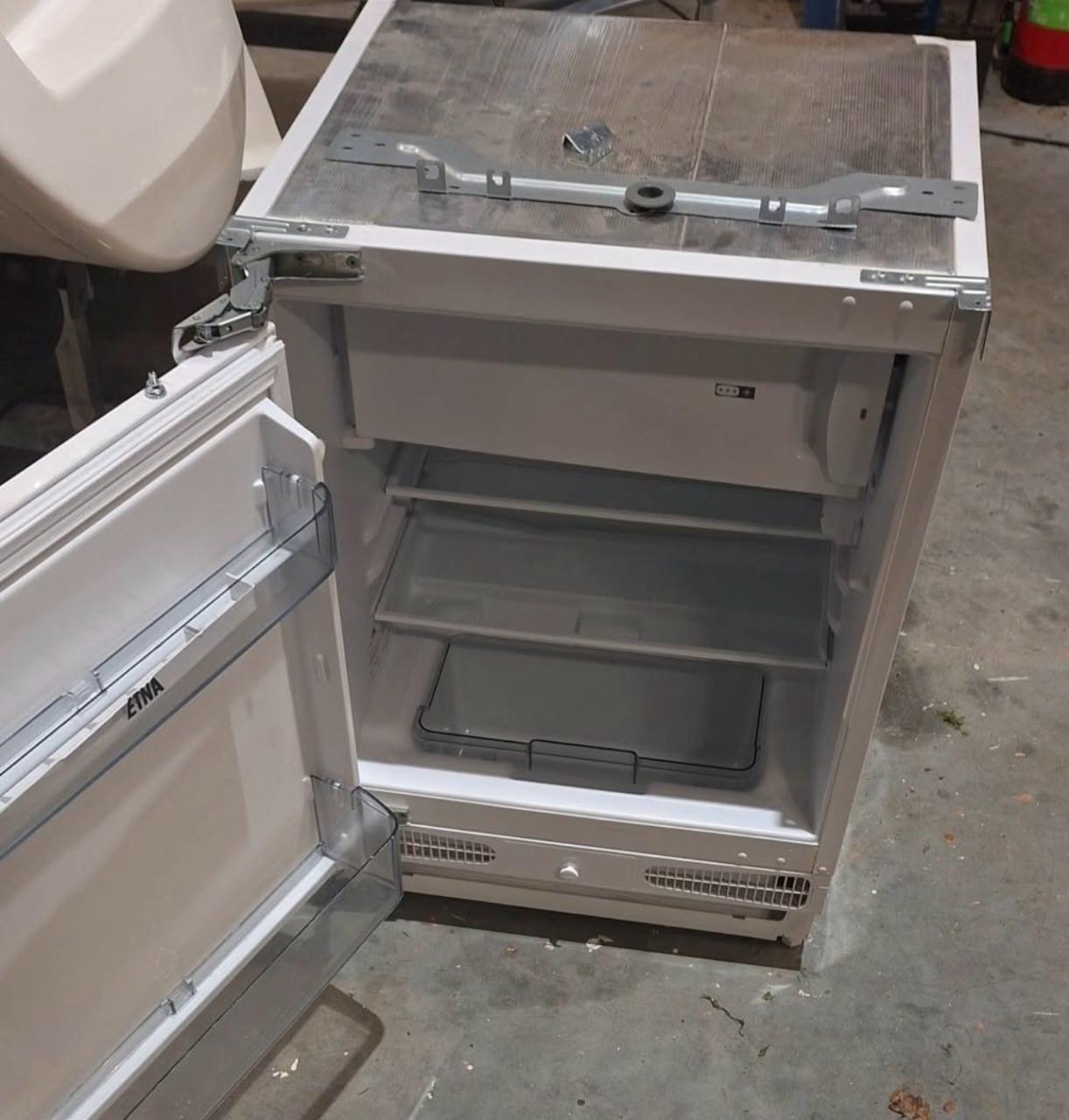 Gezocht: inbouw koelkast met vriesvak 88cm hoog