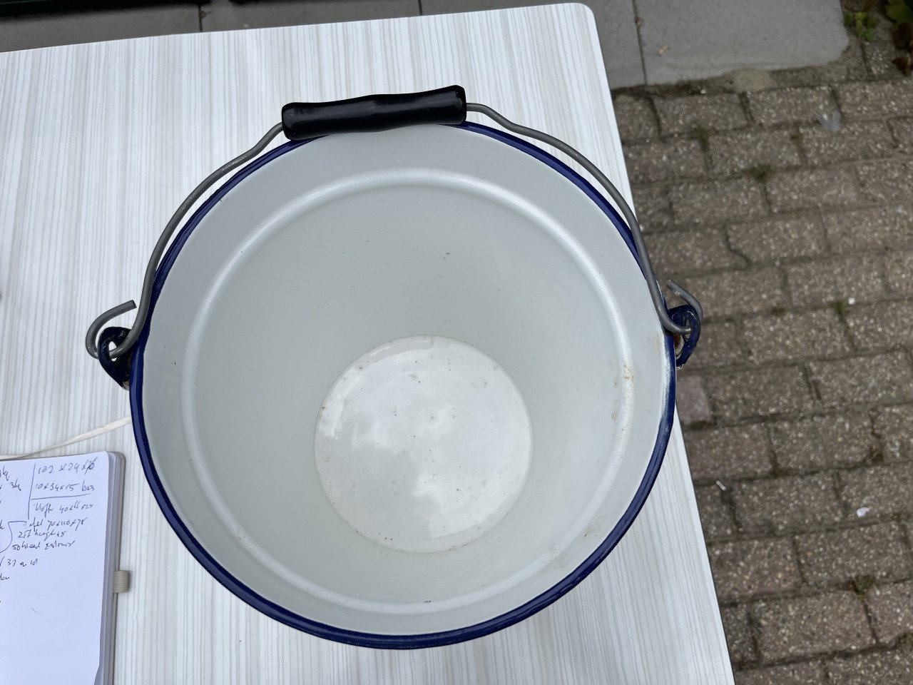 Emaille witte emmer, zeer mooi