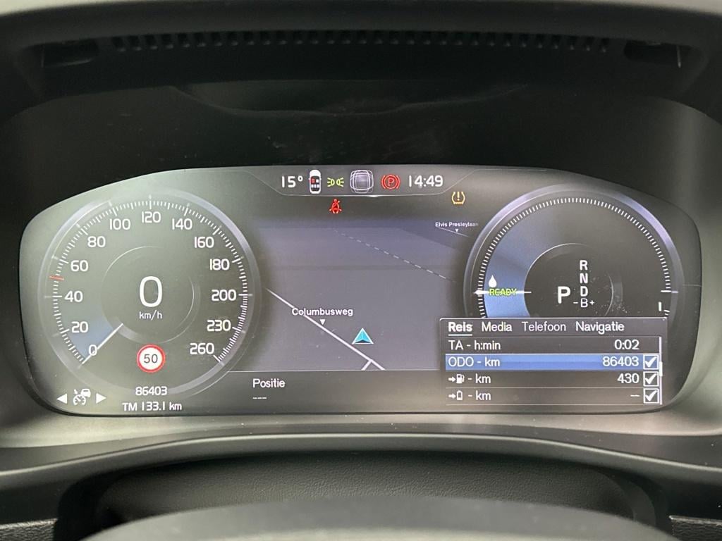 Volvo XC40 t5 262pk recharge r-design| pano| 360camera| ada.cruise| keyless