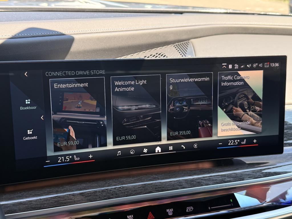 BMW 7 Serie 750e xdrive | bowers & wilkins | 360 | skylounge | leder | trek