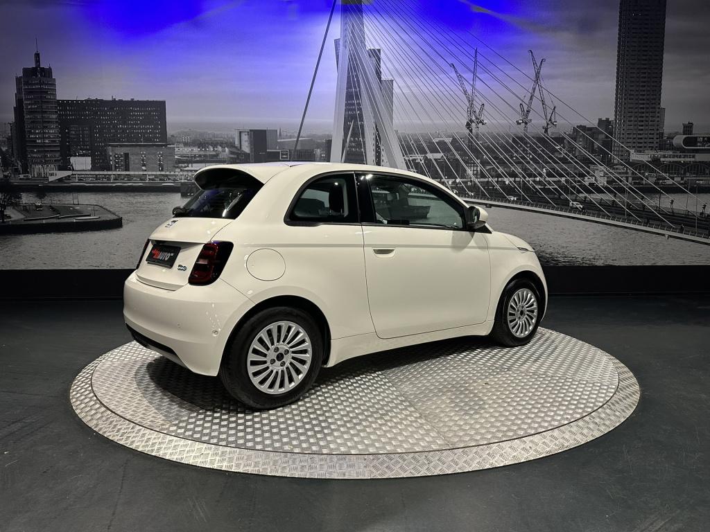 Fiat 500 icon 42 kwh *carplay*camera*