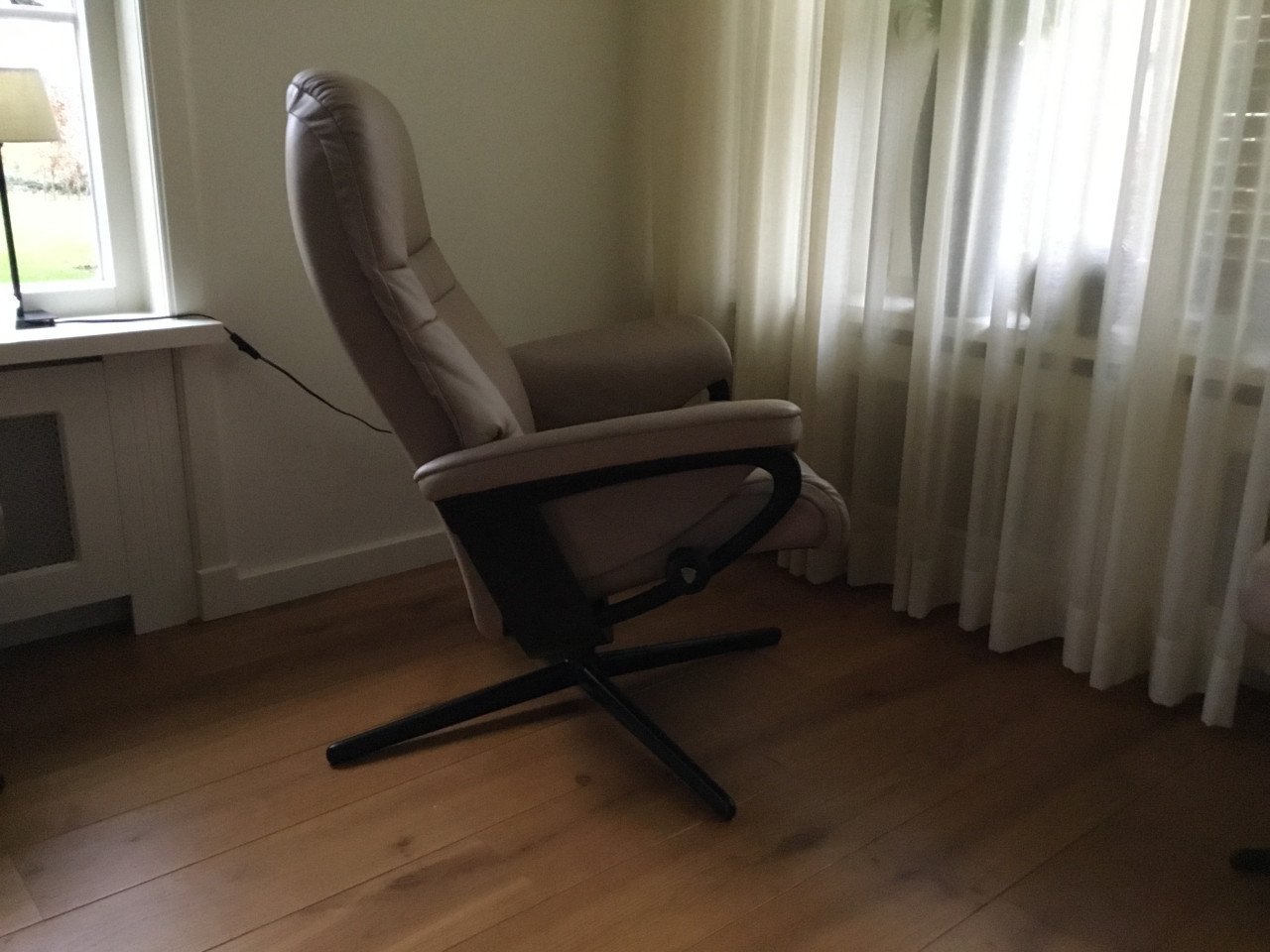 2   Relax - Draaifauteuils  met Hockers.  Stressless