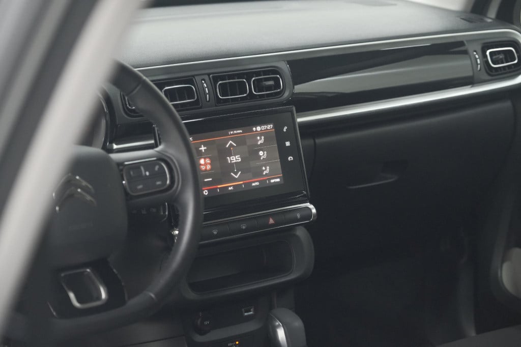 Citroen C3 puretech 110 eat6 feel edition | panoramadak | apple carplay | p