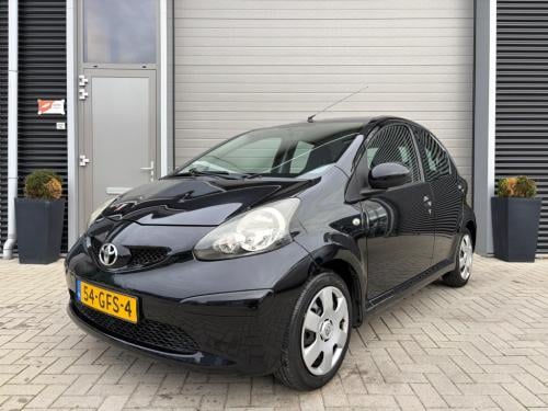 Toyota Aygo 1.0-12v +/apk/129.000/airco/centraal/