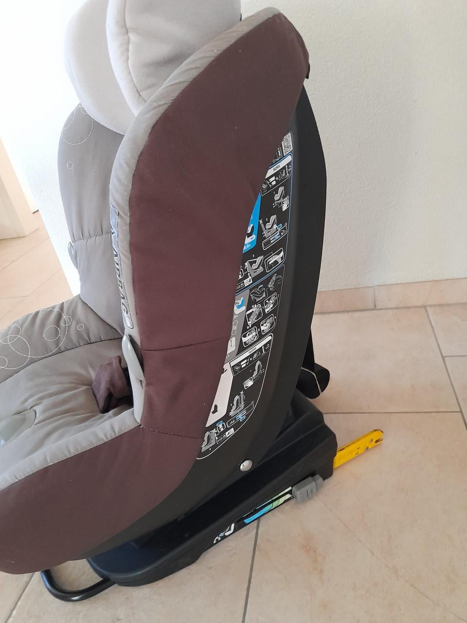 Maxi cosi millo fix  0/18 kg (in goede schone staat ) met isofix