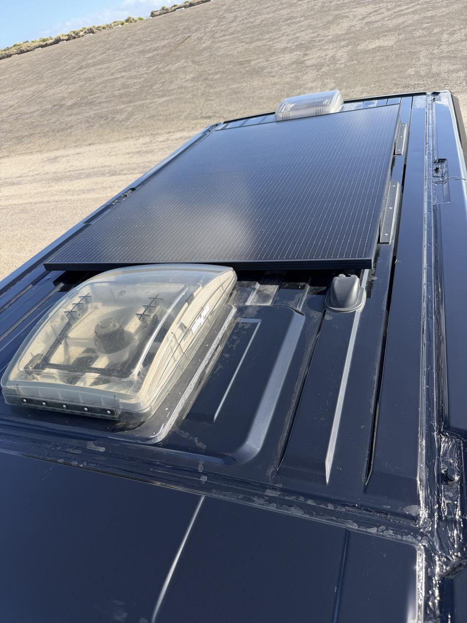 Peugeot boxer ofgrid camper
