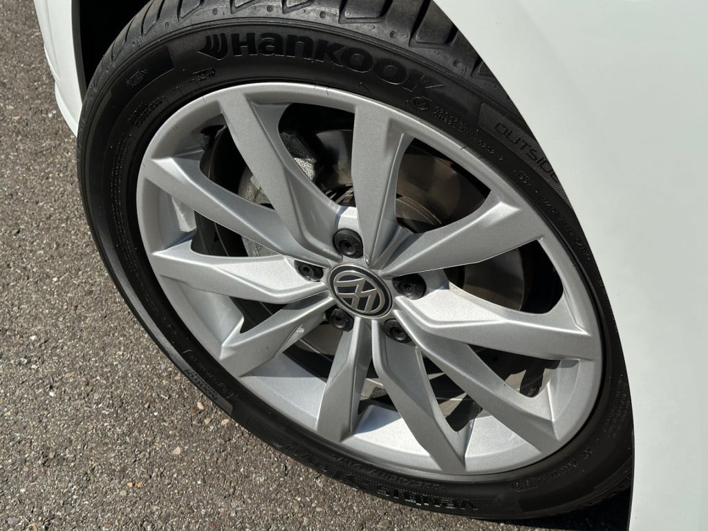 Volkswagen Golf 1.5 tsi 150pk dsg highline | panoramadak | virtual cockpit 