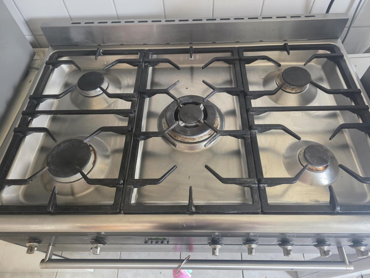 Smeg SNL90MFX7 5 pits gasfornuis met oven