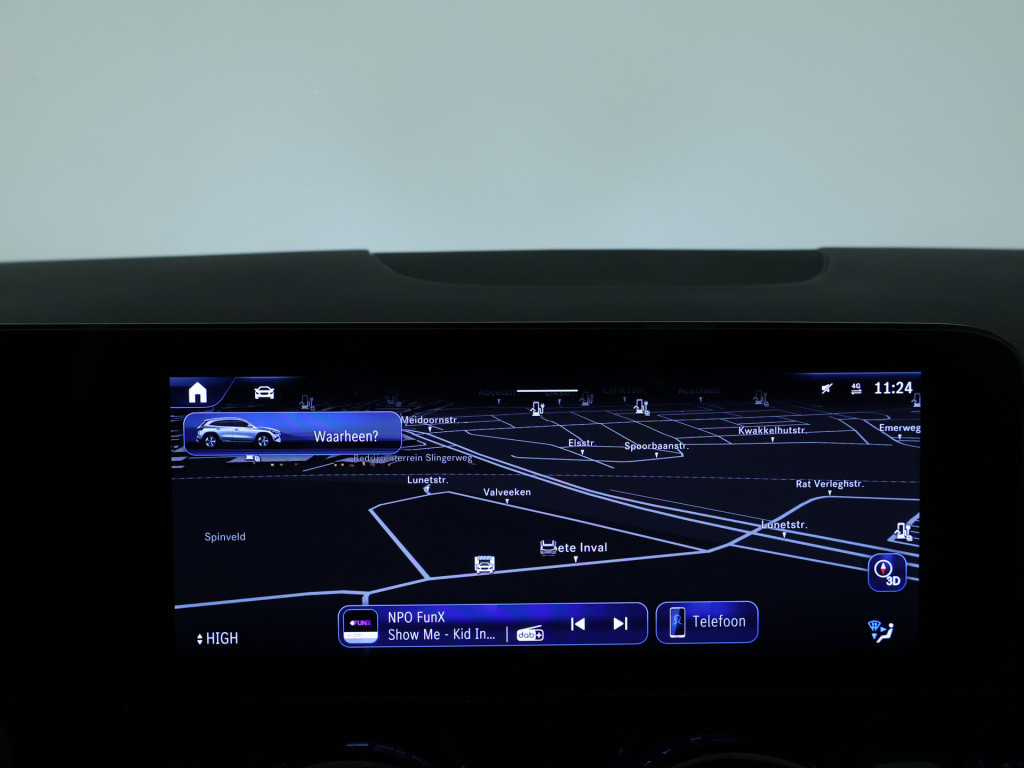 Mercedes-Benz Gla-klasse 250 e face lift plug-in hybride | dodehoek assist 